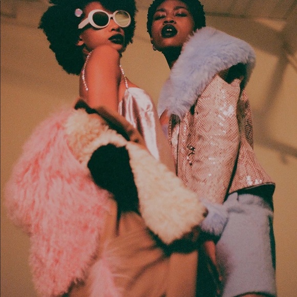 Meet your Posher, Derrionna - Picture 3 of 6